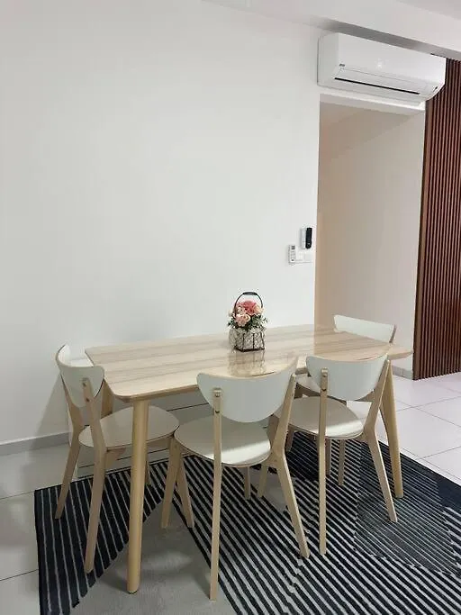 18Skyhigh Apartment Batu Kawan 0*,